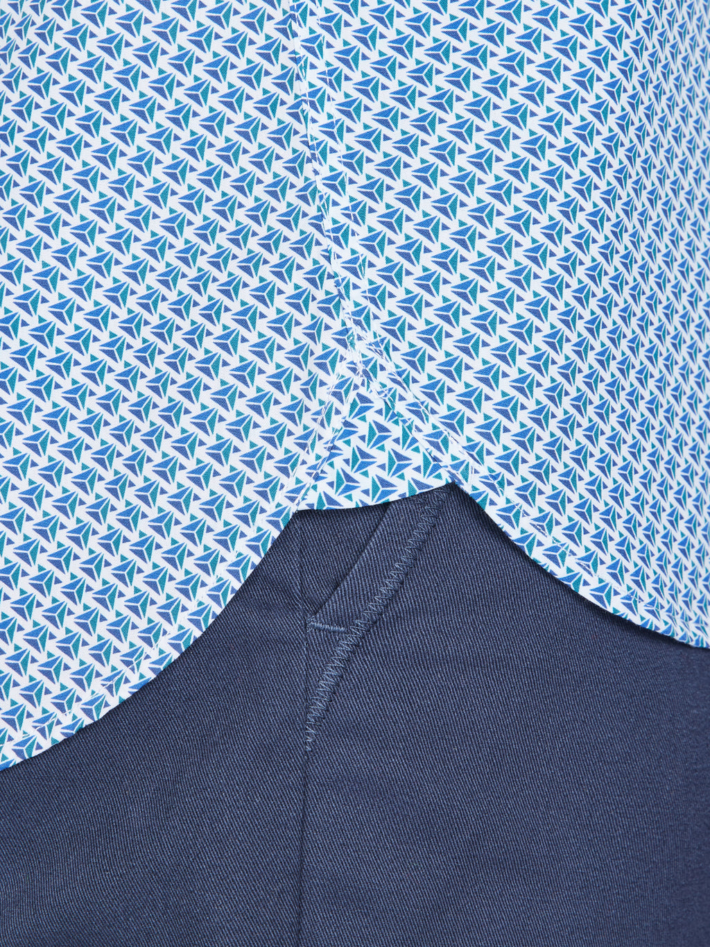 Long Sleeve Triangle Geometric Shirt - Blue