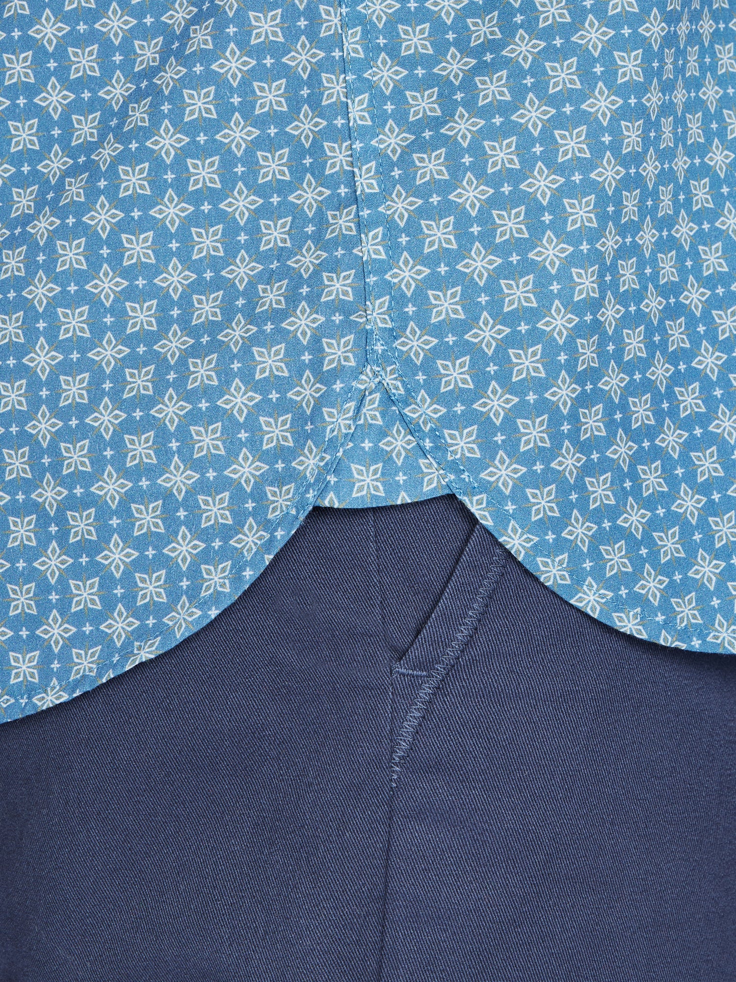 Long Sleeve Diamond Pattern Shirt - Denim Blue