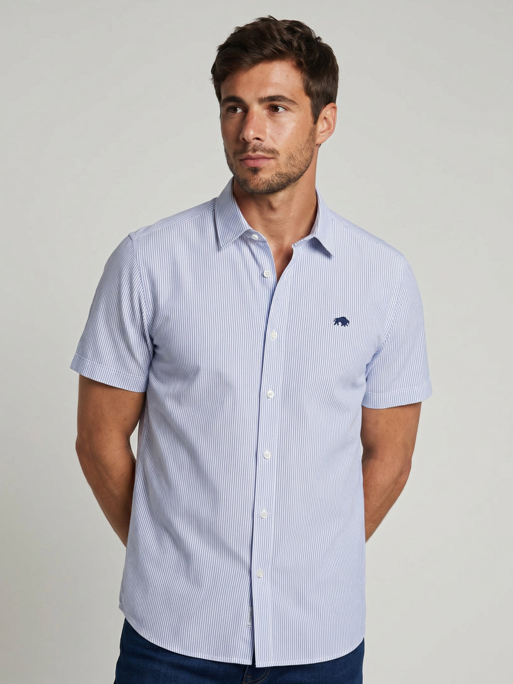 Man wearing Raging Bull Orleans Seersucker Stripe Short Sleeve Shirt in Navy, available in sizes S-6XL, front detail.